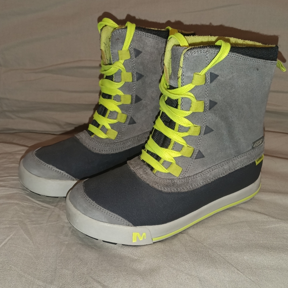 Merrell Winter Boots. Size: 1 Kids